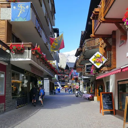 Dolce Appartement-fewo 2-bettwohnung Suedlenz By Interhome Saas-Fee